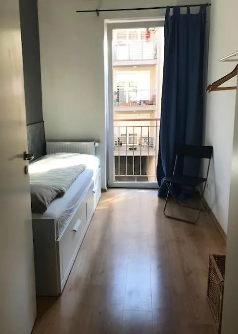 Perfect Family-Friendly Midtown Apt+French Balcony Budapest